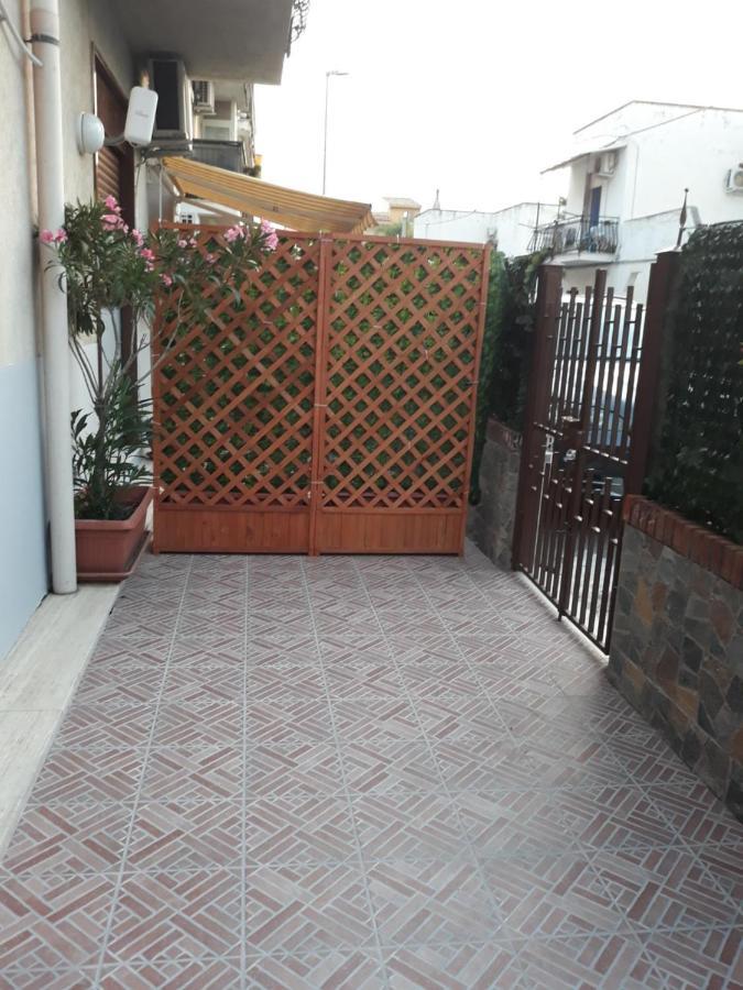 Holiday House Marlin Giardini-Naxos Exterior foto